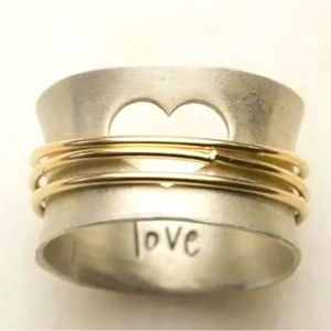 Hollow love heart ring